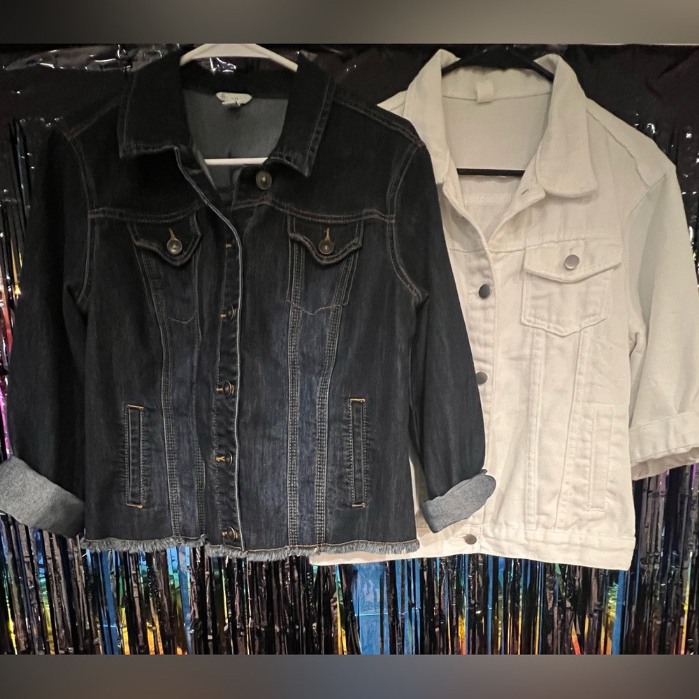 2 Womens denim jackets dark Blue and White - Picture 4 of 4